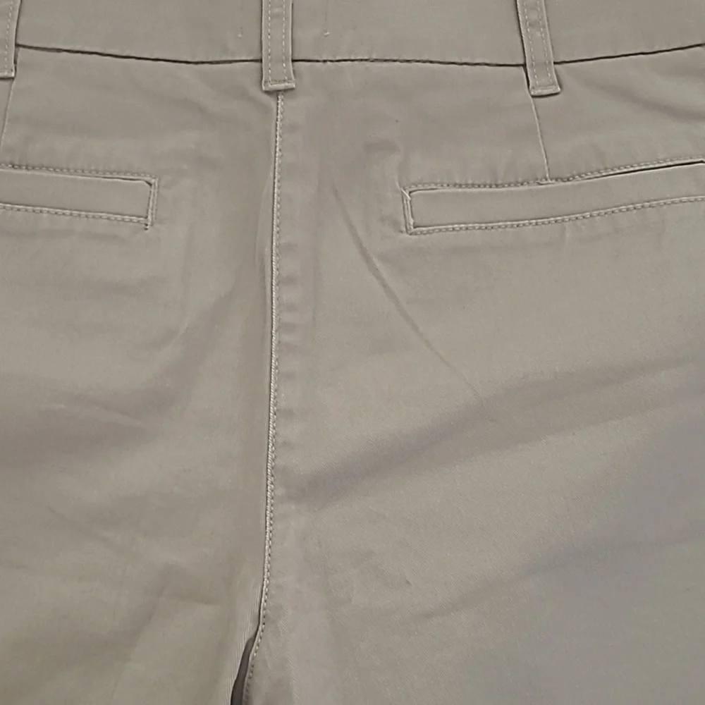 J.Crew khaki short. - Picture 4 of 4